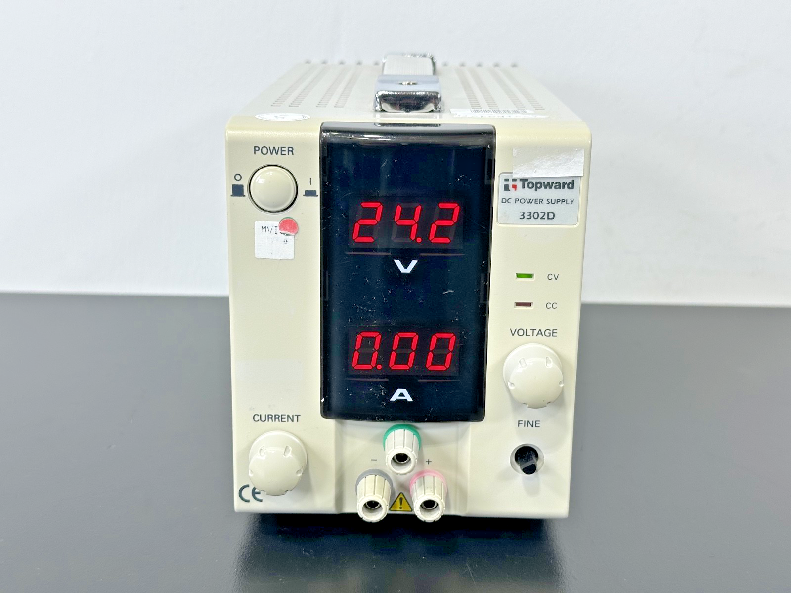Topward 3302D Adjustable DC Bench Power Supply 0 30V 0 2A 60W Powers On Working0