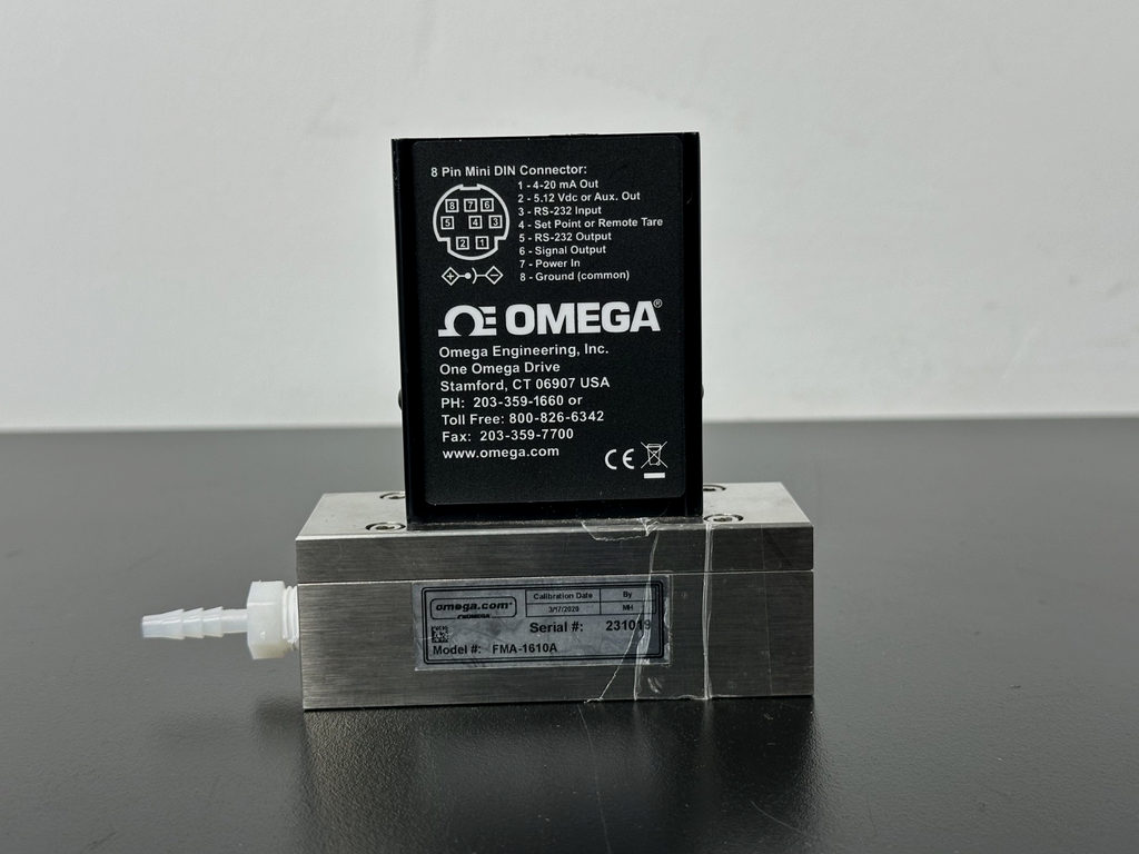 Omega FMA 1610A Digital Mass Flow Meter Controller2