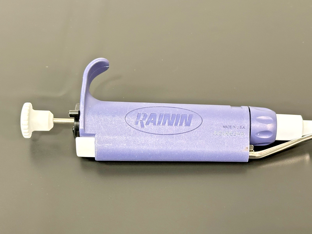 Rainin L 2 Adjustable Single Channel Micropipette 0.1 2µL Pipettor2