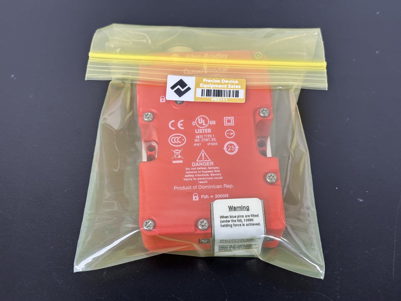 Allen Bradley Guardmaster TLS2 GD2 440G T27239 Safety Interlock Switch6