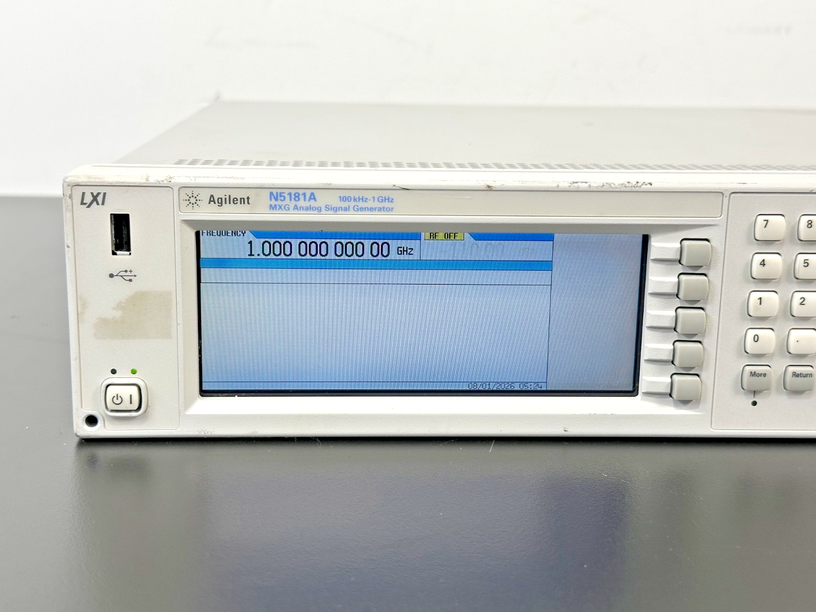 Agilent N5181A MXG Analog Signal Generator 100kHz 1GHz Opt 099 501 UNT Power On1