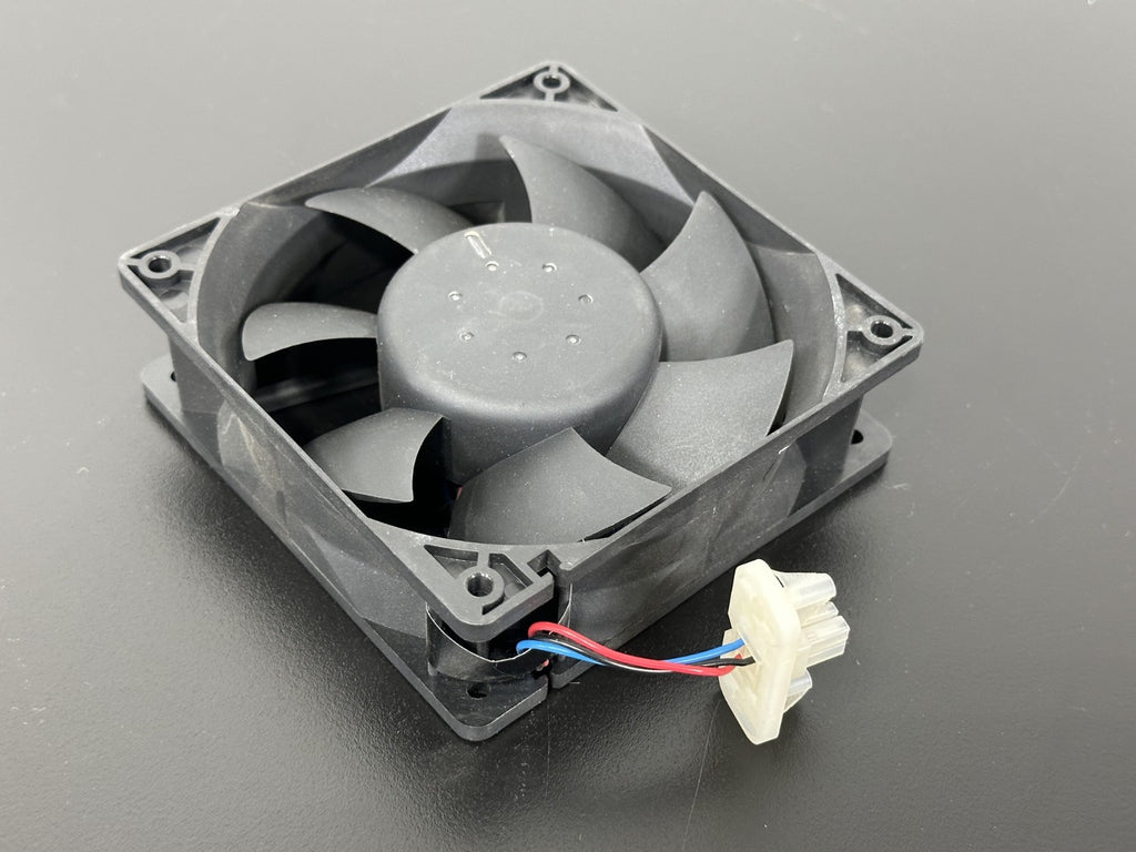 Delta Electronics AFB1212SHE 12V DC Brushless Cooling Fan 120x120x38mm1