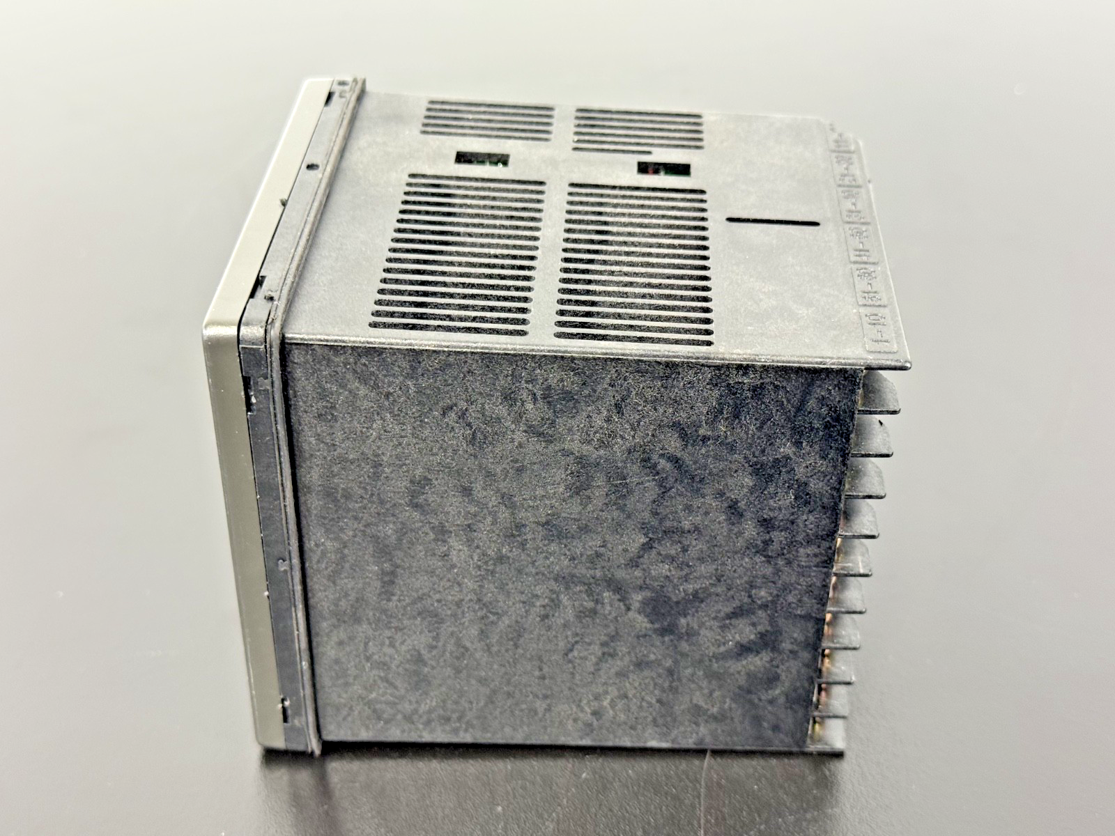 Yokogawa UT351 00 Digital Indicating Controller PLC Temperature Control Module2