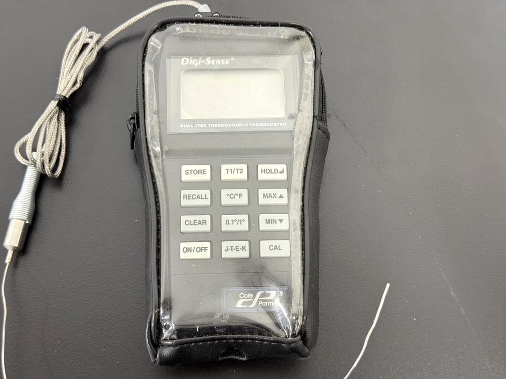 COLE PARMER DIGI SENSE MODEL 91100 40 THERMOCOUPLE THERMOMETER1
