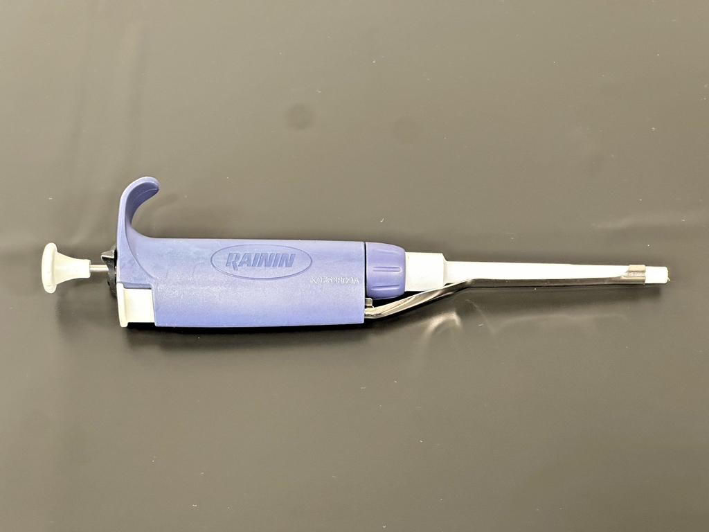Rainin L 300 Adjustable Single Channel Micropipette 20 300µL Pipettor0