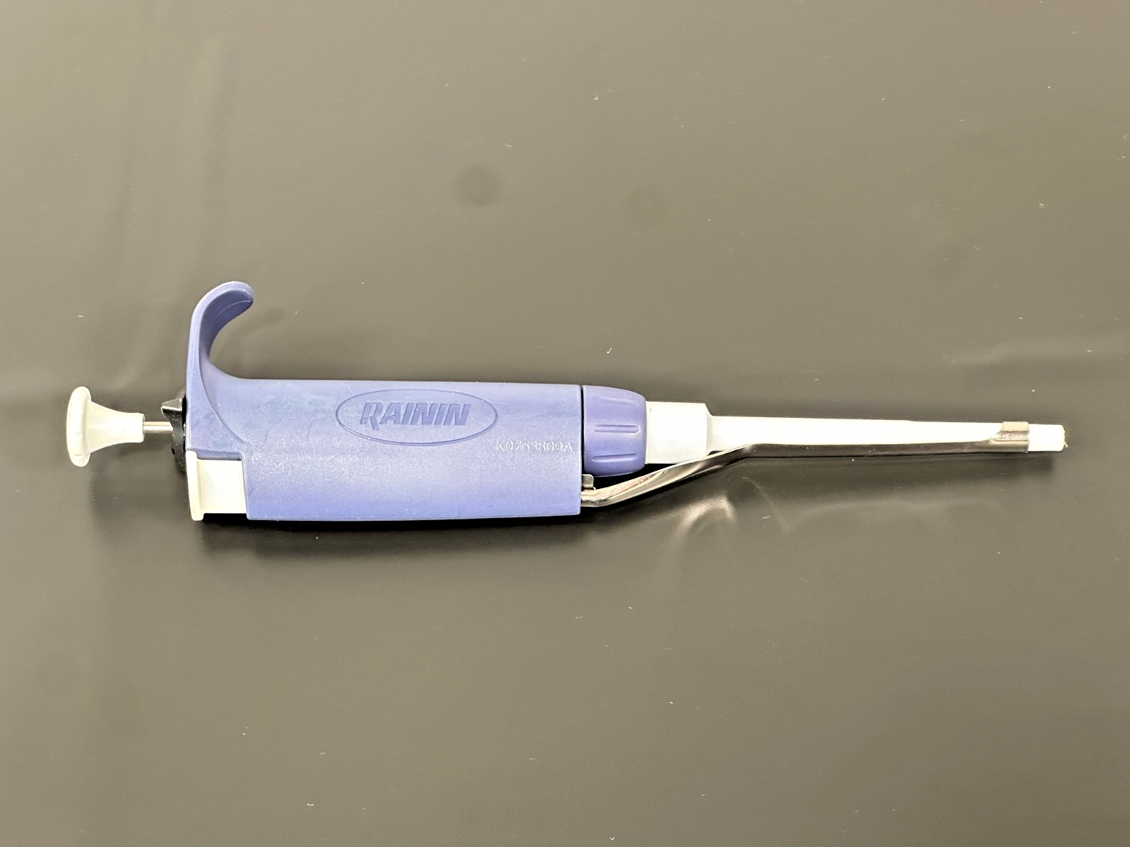 Rainin L 300 Adjustable Single Channel Micropipette 20 300µL Pipettor0