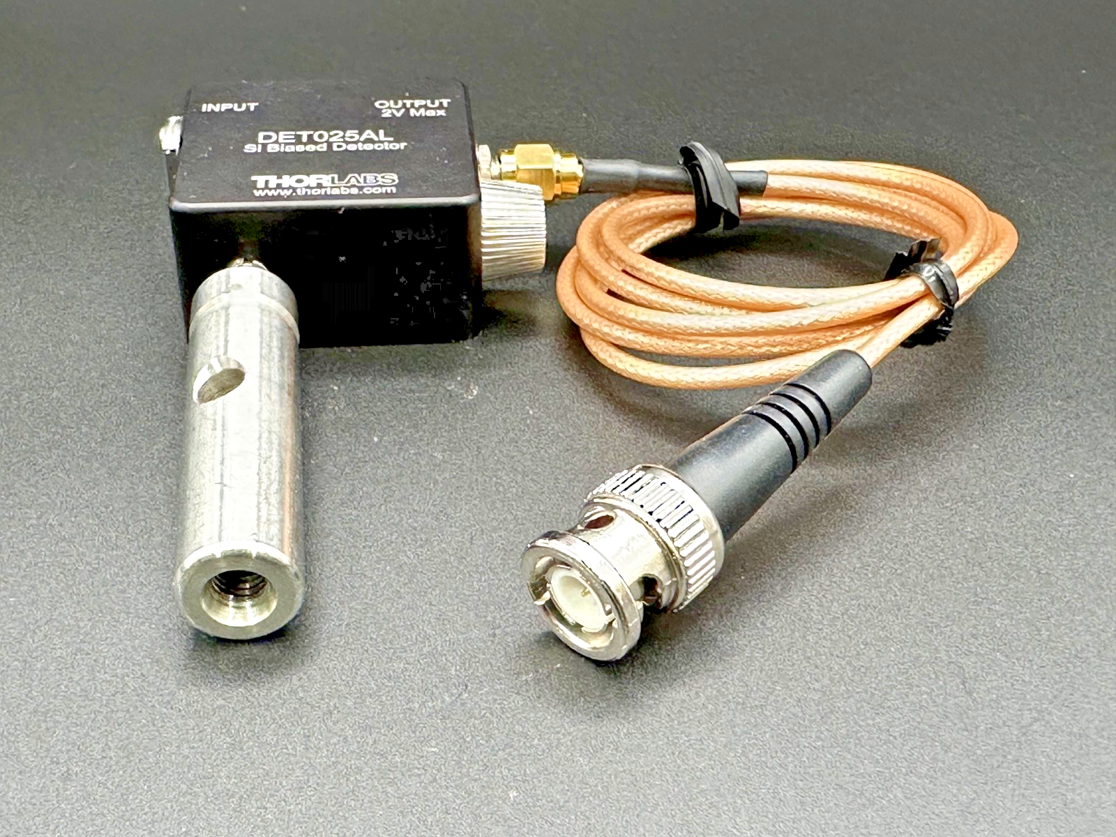 Thorlabs DET025AL 2GHz Silicon Biased Photodetector 400 1100nm BNC Used Untested2