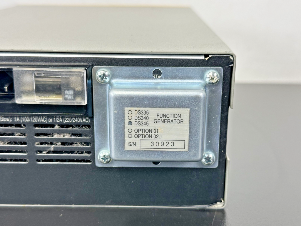 Stanford Research Systems DS345 30MHz Synthesized Function Generator For Parts4