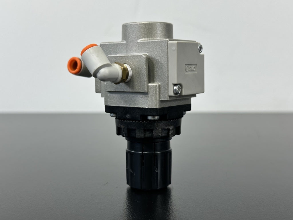 SMC AR20 01 Pneumatic Air Pressure Regulator w Push Connect Fittings2
