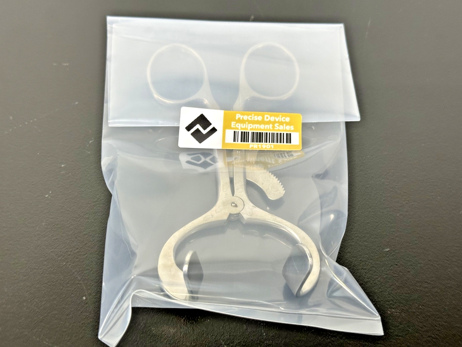 Hu Friedy MGC Molt Child Adjustable Retractor German Stainless Instrument4