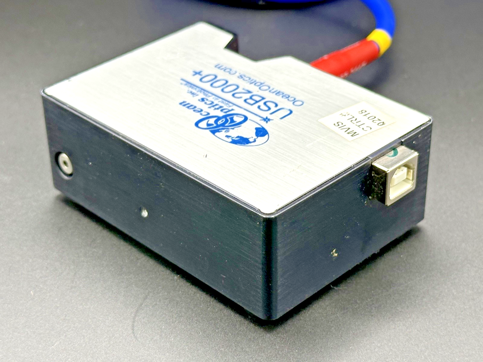 Ocean Optics USB2000+ USB Fiber Optic Spectrometer w/ Fiber Optic Cables2