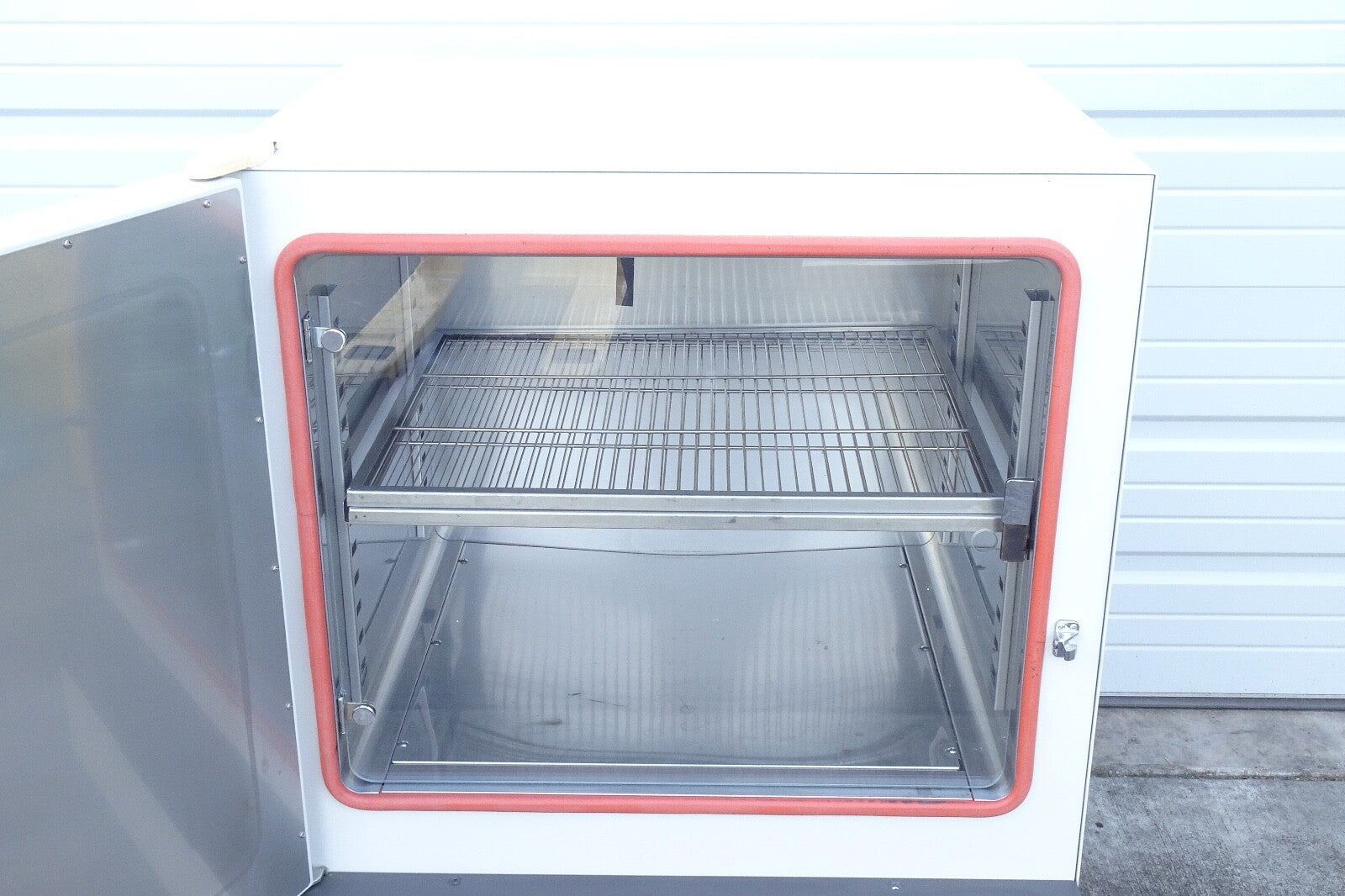 SANYO MIR 262 LAB INCUBATOR3