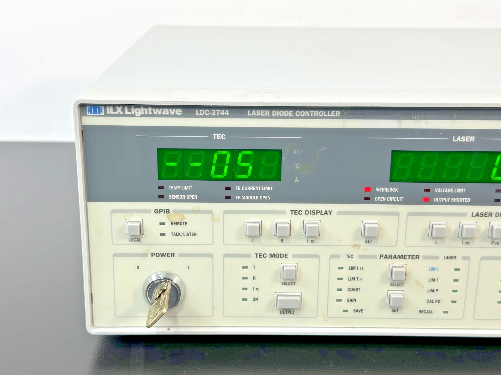 ILX Lightwave LDC 3744 2/4A Laser Diode Controller 32W TEC1