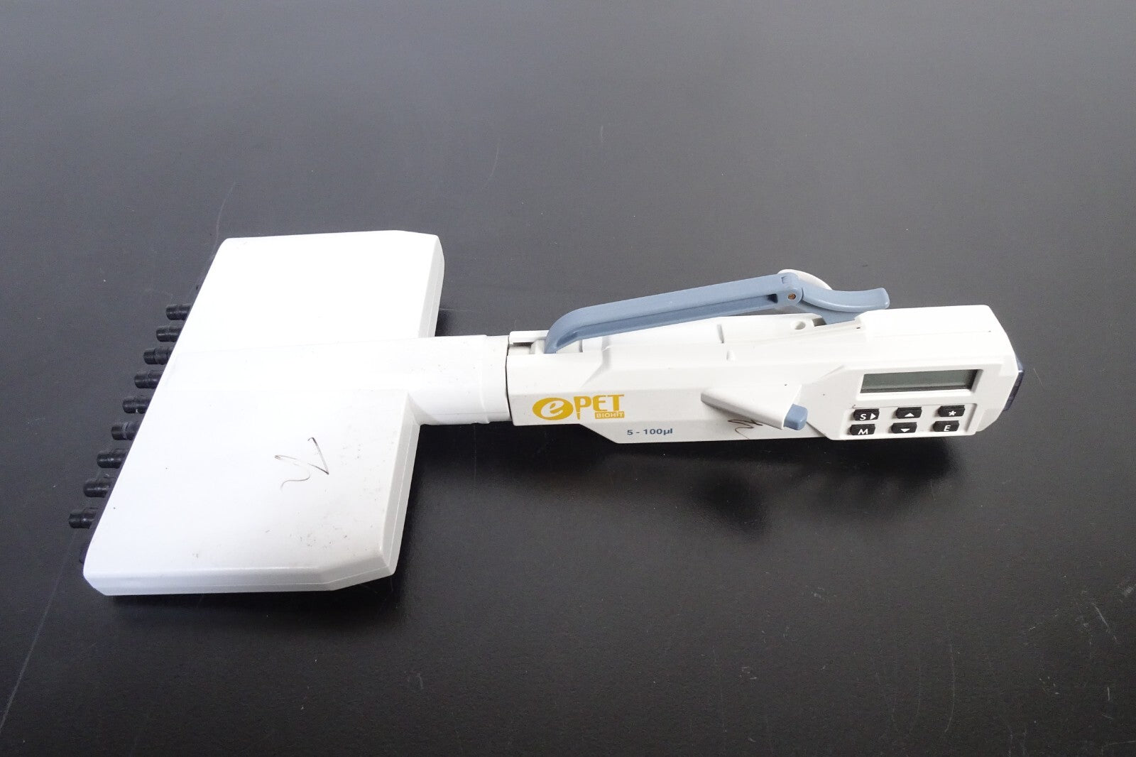 BIOHIT ePET 25 250µL 12 CHANNEL ELECTRONIC DIGITAL PIPETTE0