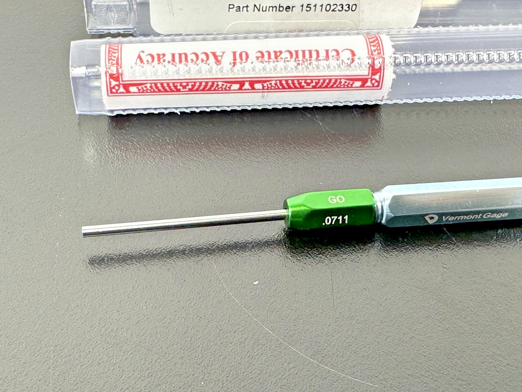 Vermont Gage 151102330 Class X GO/NO GO Pin Gage .0711/.07122