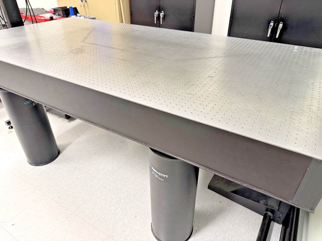 Newport RS1000 Sealed Hole Optical Table w/ Tuned Damping & RL 2000 LabLegs5