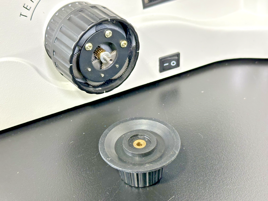 AmScope Inverted Microscope w/ MU300 Camera – Powers On – FOR PARTS / REPAIR5