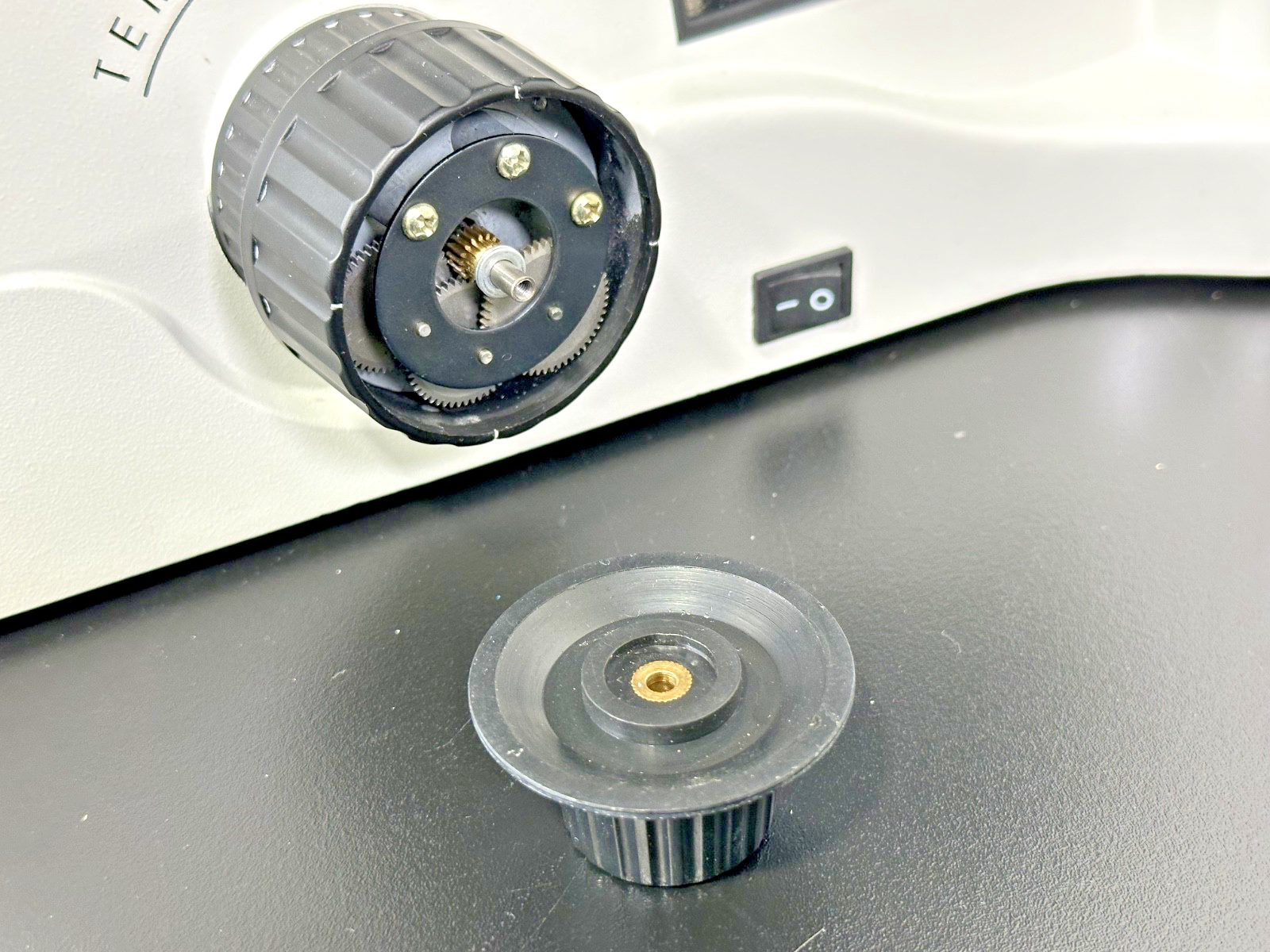 AmScope Inverted Microscope w/ MU300 Camera – Powers On – FOR PARTS / REPAIR5