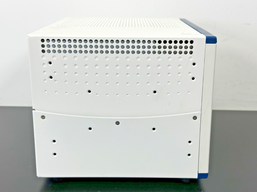 National Instruments NI PXIe 1073 5 Slot PXI Express Chassis Powers On Working4