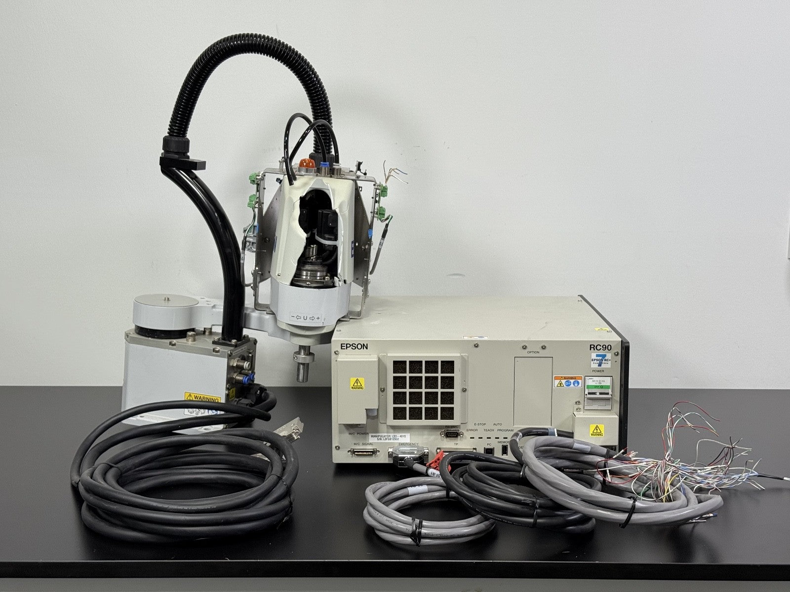 Seiko Epson LS3 401S 4 Axis SCARA Robot w/ RC90 Controller 200–240VAC0