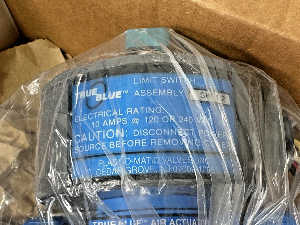 Plast O Matic ABVS050VT PP SW 1/2in Pneumatic Ball Valve Limit Switch Open Box1