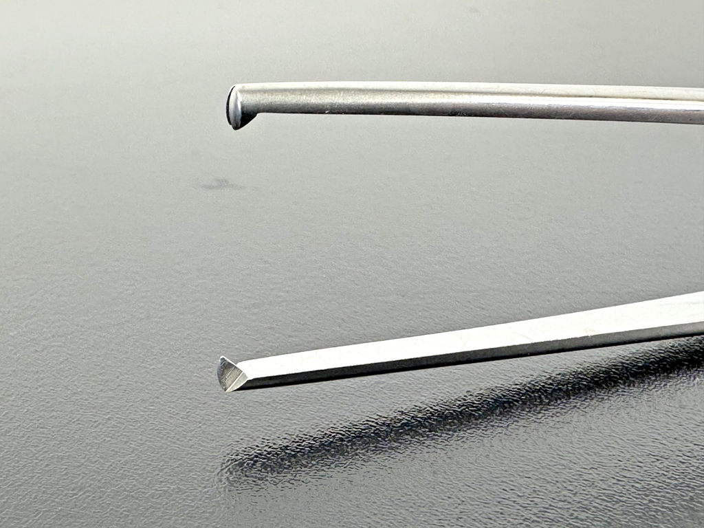 Aesculap BD561R Straight Forceps 7 7/8" Stainless Steel 1x21