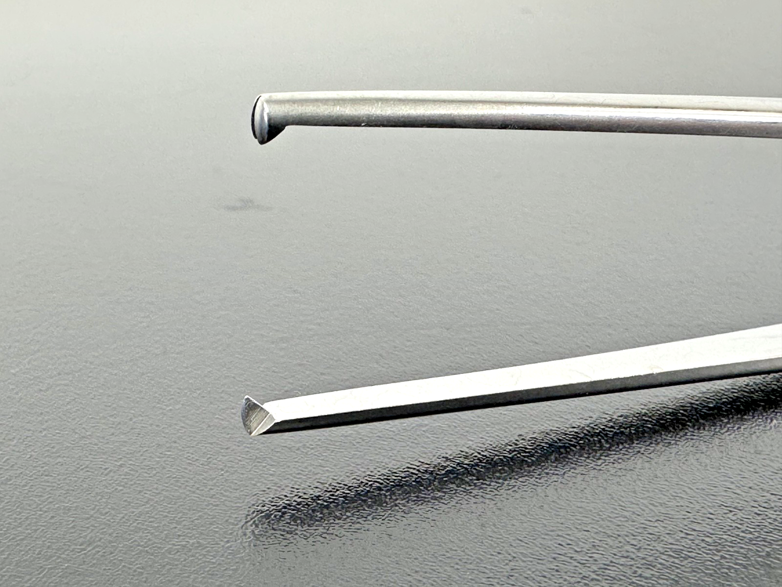 Aesculap BD561R Straight Forceps 7 7/8" Stainless Steel 1x21