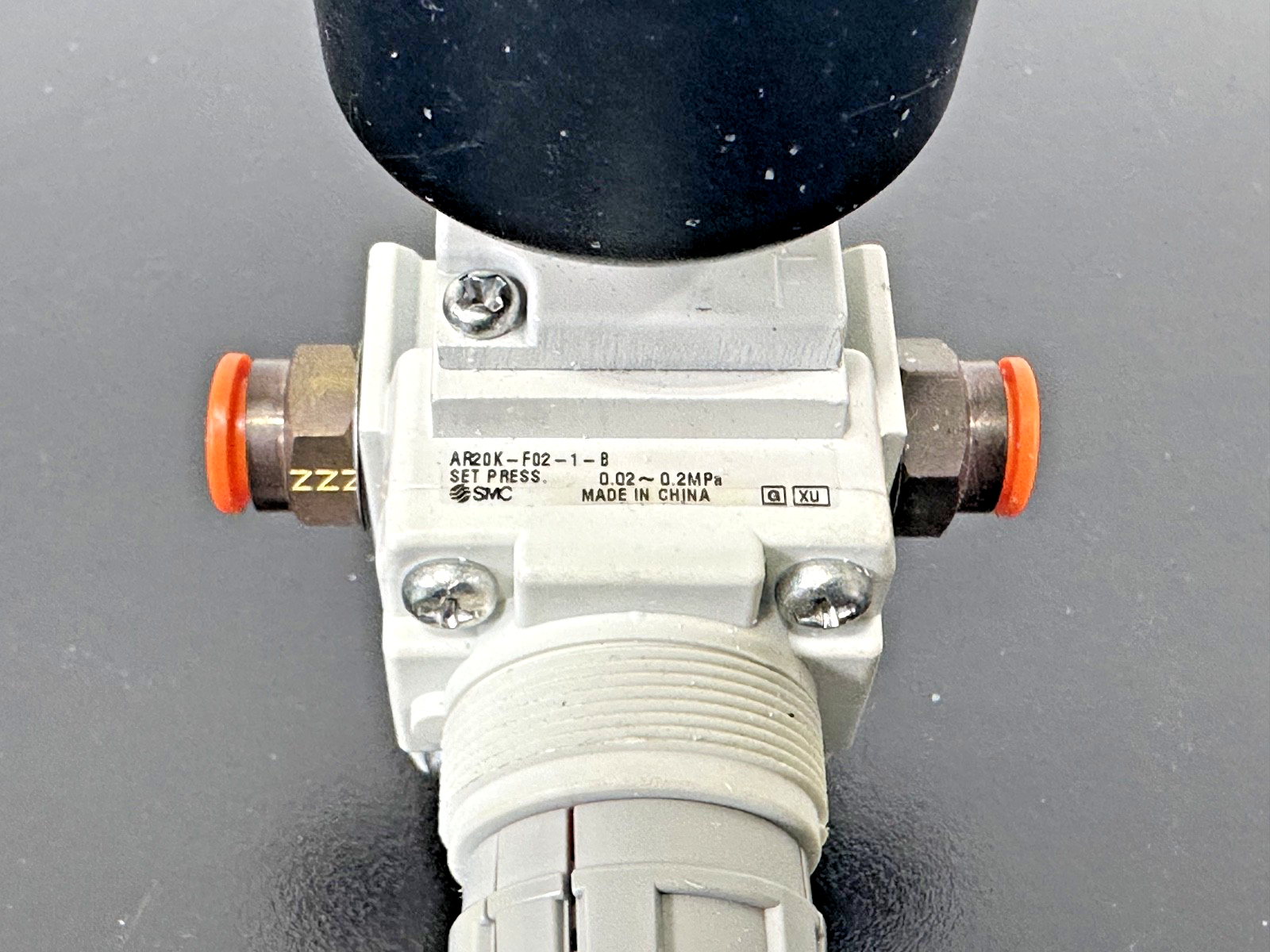 SMC AR20K F02 1 B Pneumatic Air Pressure Regulator w/ Gauge 0.02 0.2MPa3