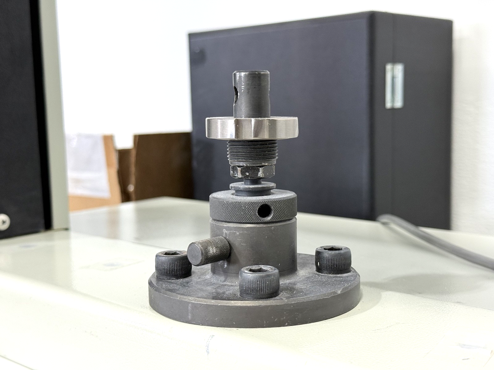 SHIMADZU AGS J 10kN Universal Testing Machine Tensiometer W/ Software & Accessor7