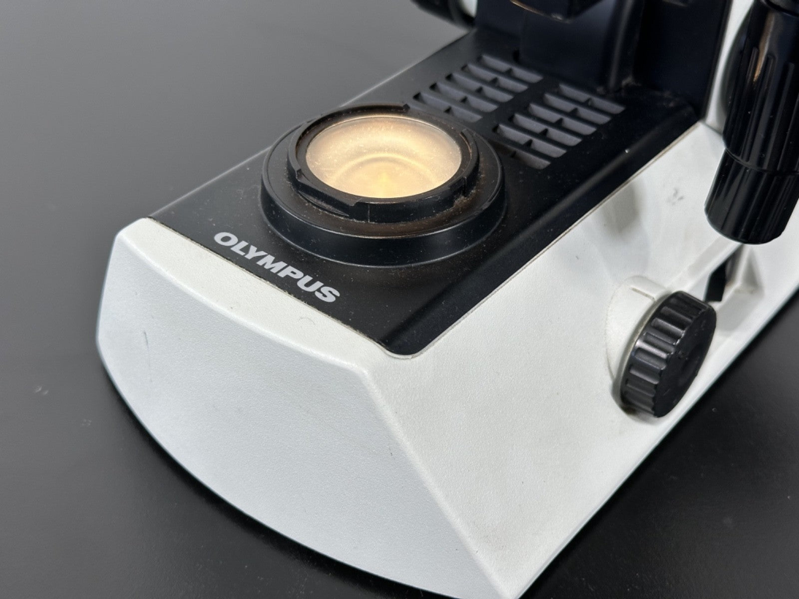 Olympus CX21FS1 CX21 Compound Laboratory Microscope For Parts Not Working2