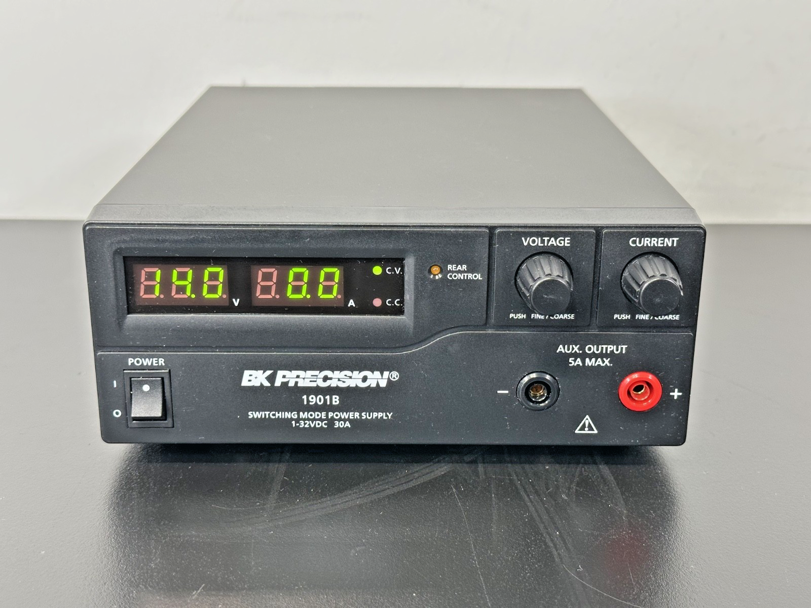 BK Precision 1901B Switching DC Power Supply 1 32V 30A 960W Powers On Working0
