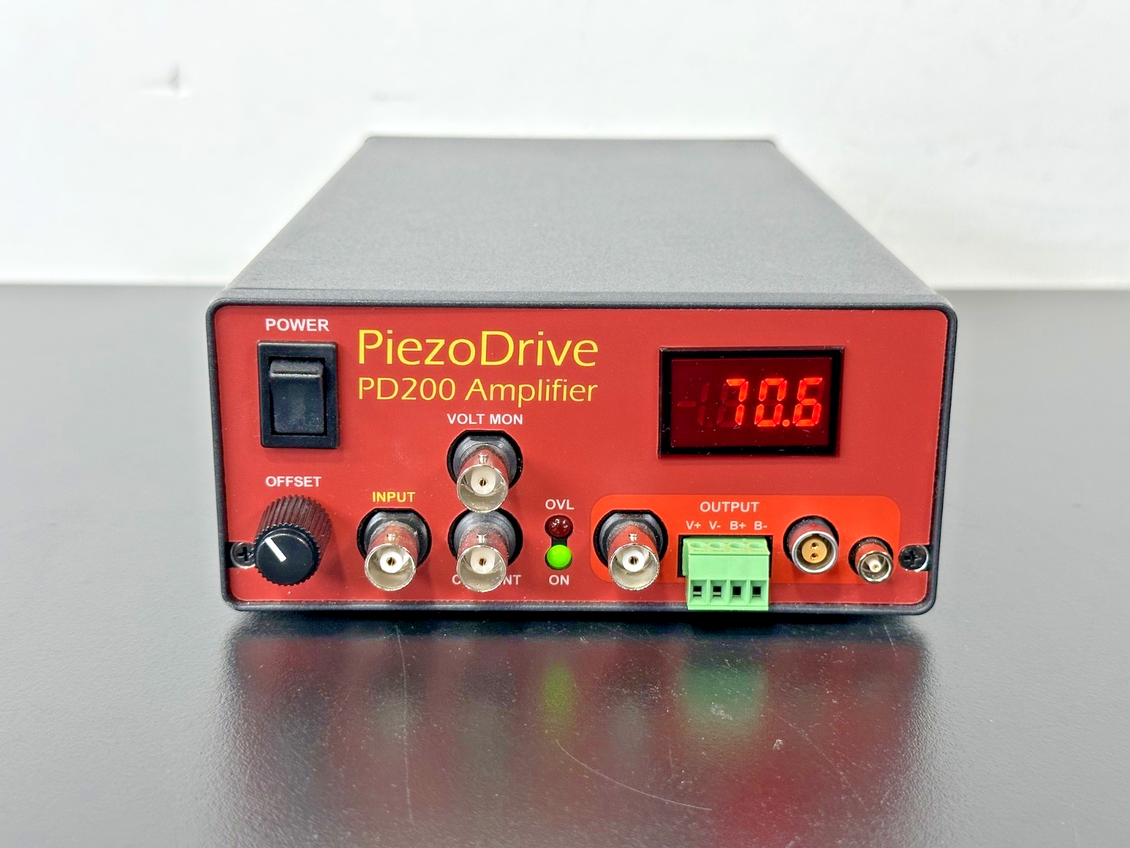 PD200 60W High Voltage Piezo Actuator Amplifier Powers On Working0