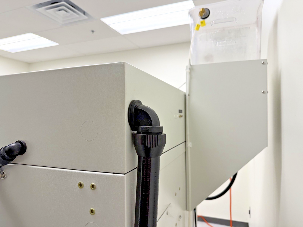 Tenney Environmental Temperature Humidity Test Chamber TPS UTRC WF4 C7
