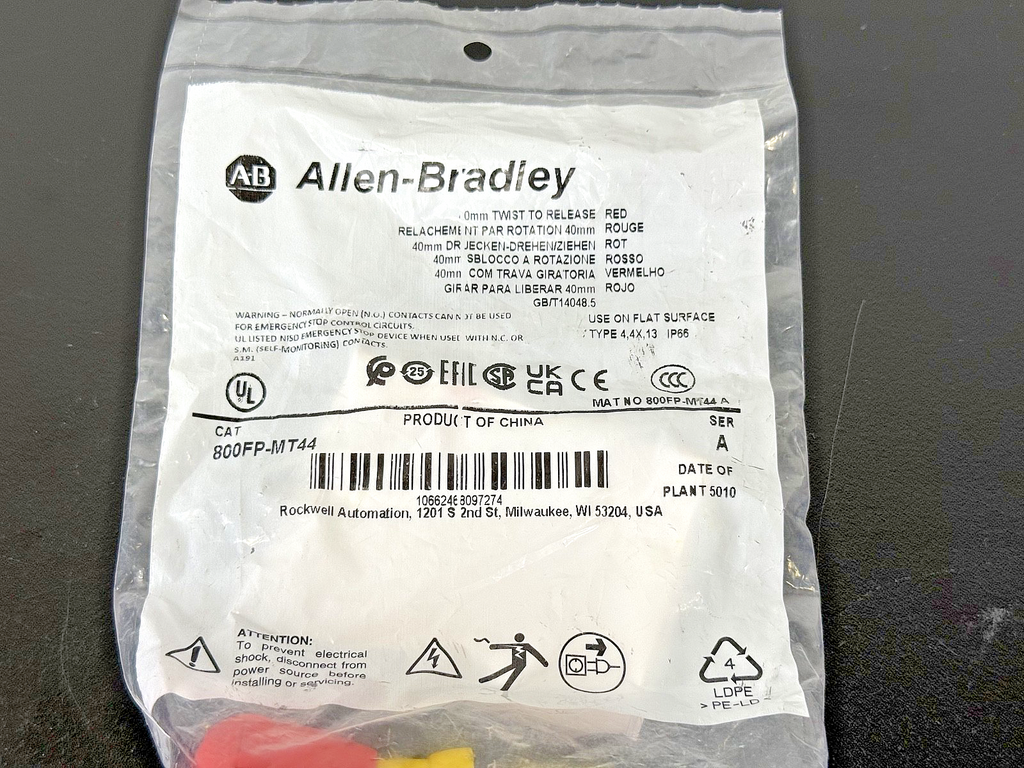 Allen Bradley 800FP MT44 40mm Twist to Release Emergency Stop Operator New2