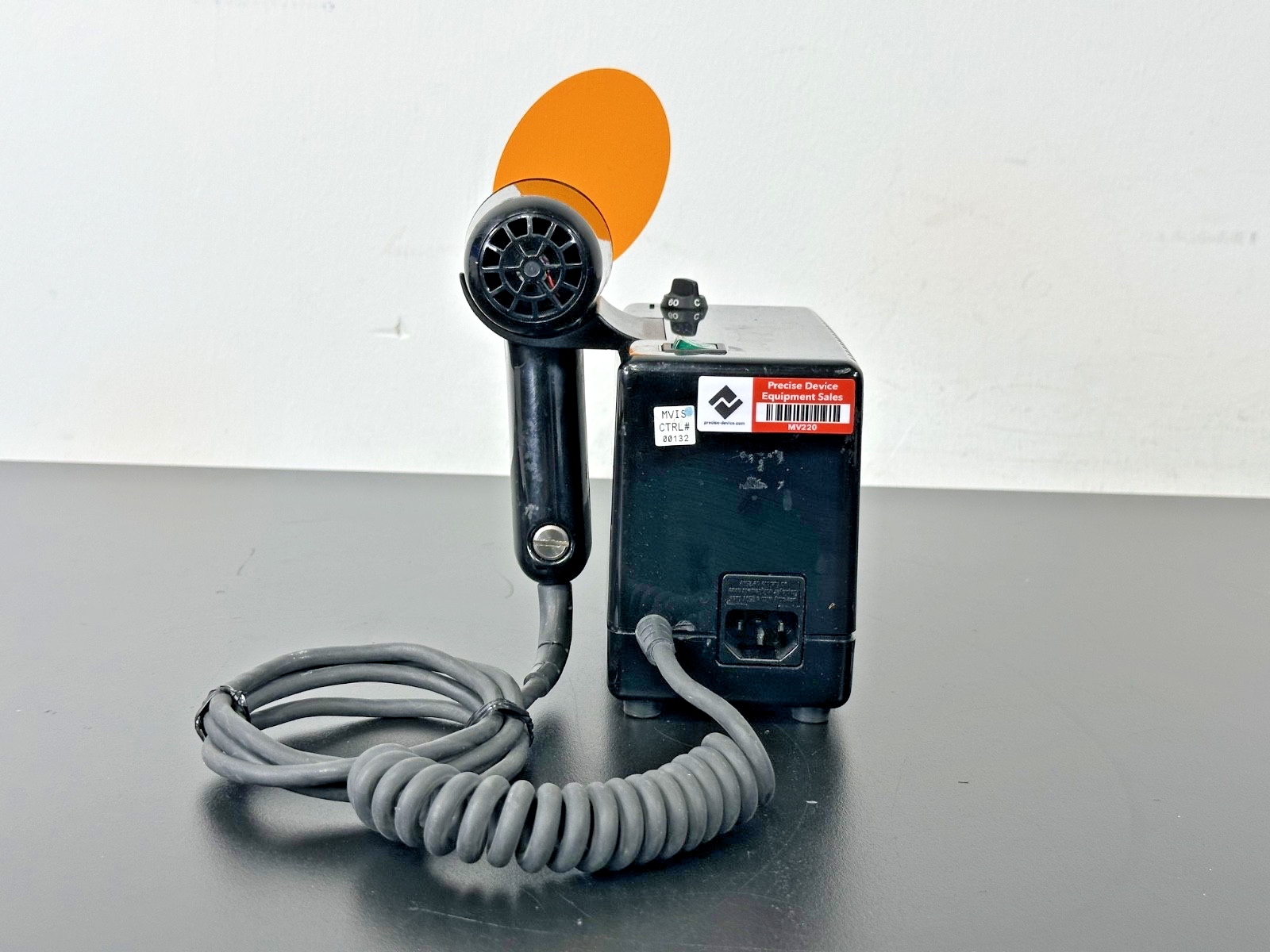 Electro Lite ELC 403 UV Visible Light Curing System Handheld Unit Working2