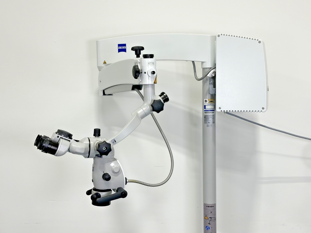 Carl Zeiss OPMI Pico S100 Dental Microscope Floor Stand Tested Working1