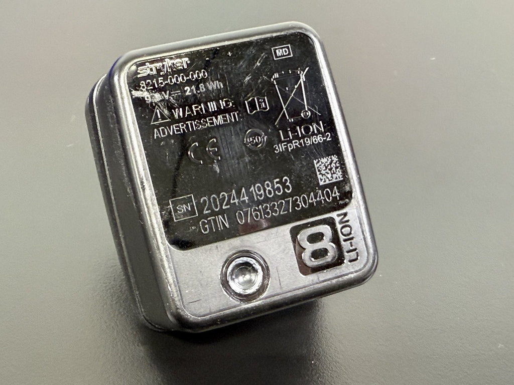 STRYKER 8215 000 000 Battery3