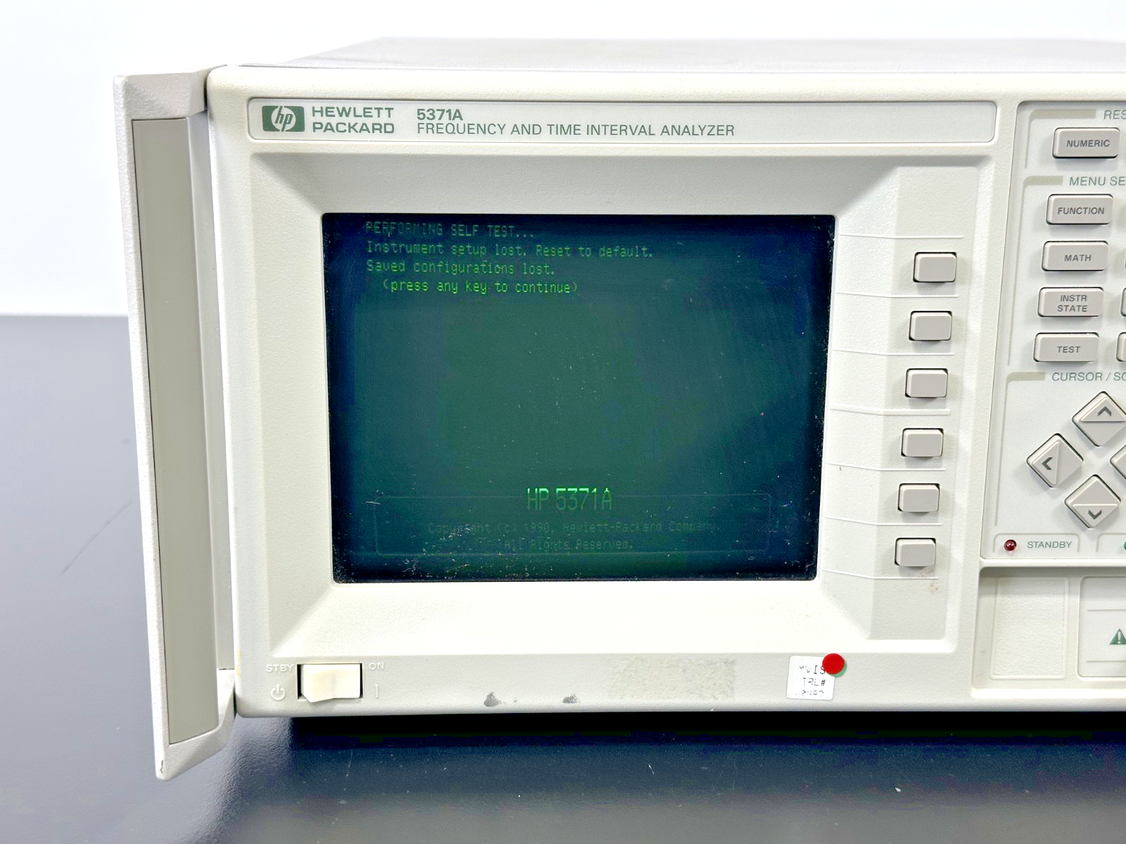 HP 5371A Frequency & Time Interval Analyzer Option 060 Powers On Working1