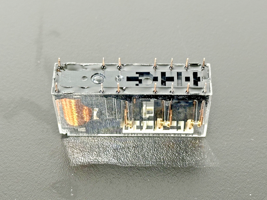 Omron G7SA 4A2B 24VDC Safety Relay 4PST 14 Pin Plug In2