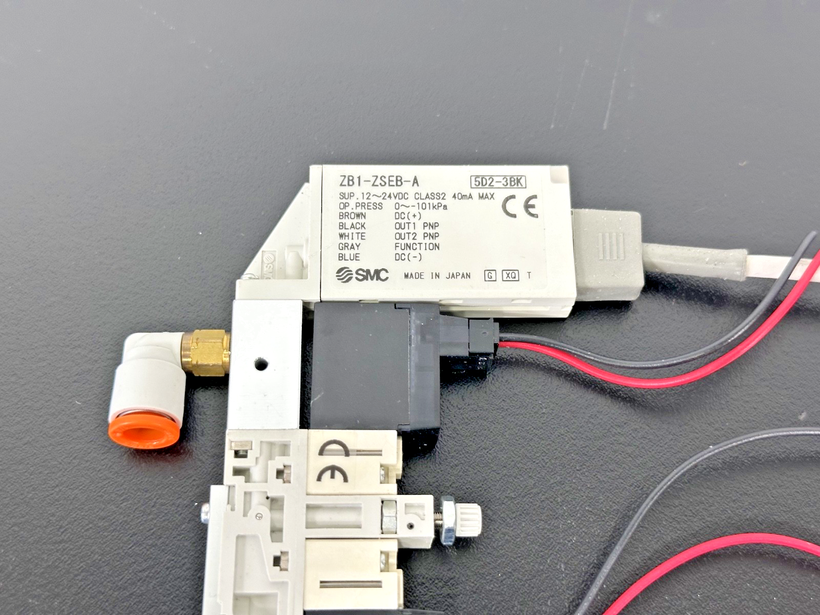 SMC ZB1 ZSEB A Digital Vacuum Pressure Switch Valve Assembly 12 24VDC2