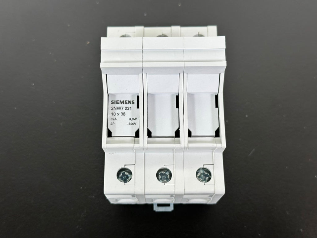 Siemens 3NW7 031 3 Pole Fuse Holder Base 32A 10x38 DIN Rail NEW3