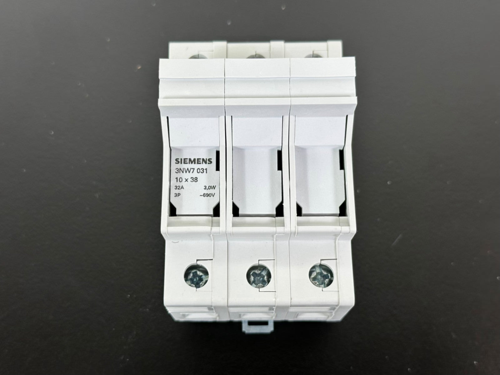 Siemens 3NW7 031 3 Pole Fuse Holder Base 32A 10x38 DIN Rail NEW3