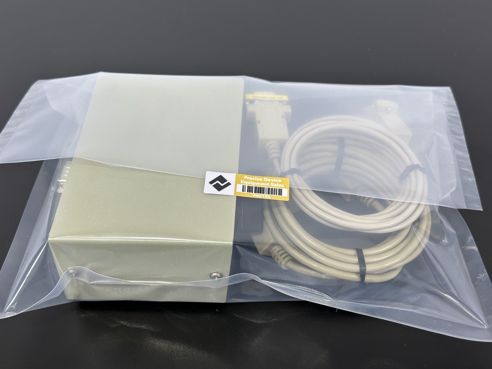 TECLine 4 Port RS232 Data Transfer Switch w/ 2 Serial DB9 Cables3