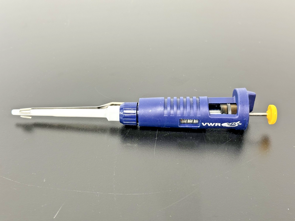 VWR 20 200 µL Adjustable Single Channel Manual Pipettor0