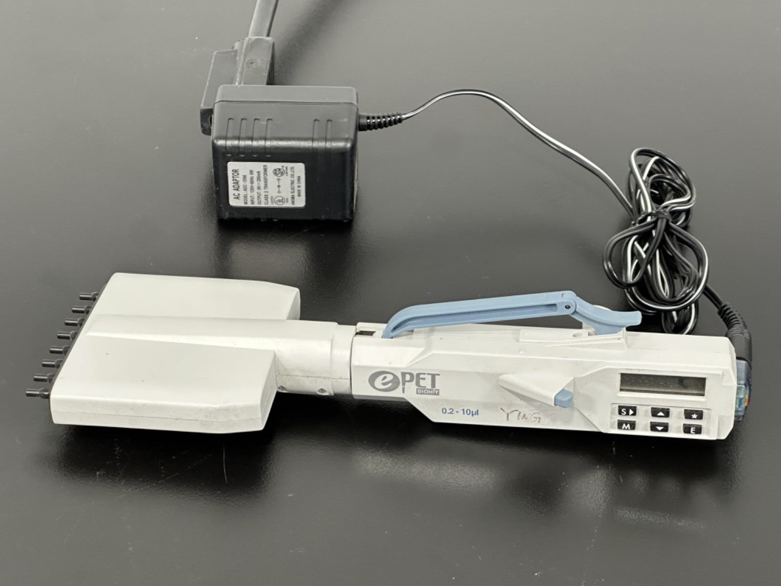 Biohit ePET Electronic Multichannel Pipette 0.2–10 µL w/ AC Adapter0