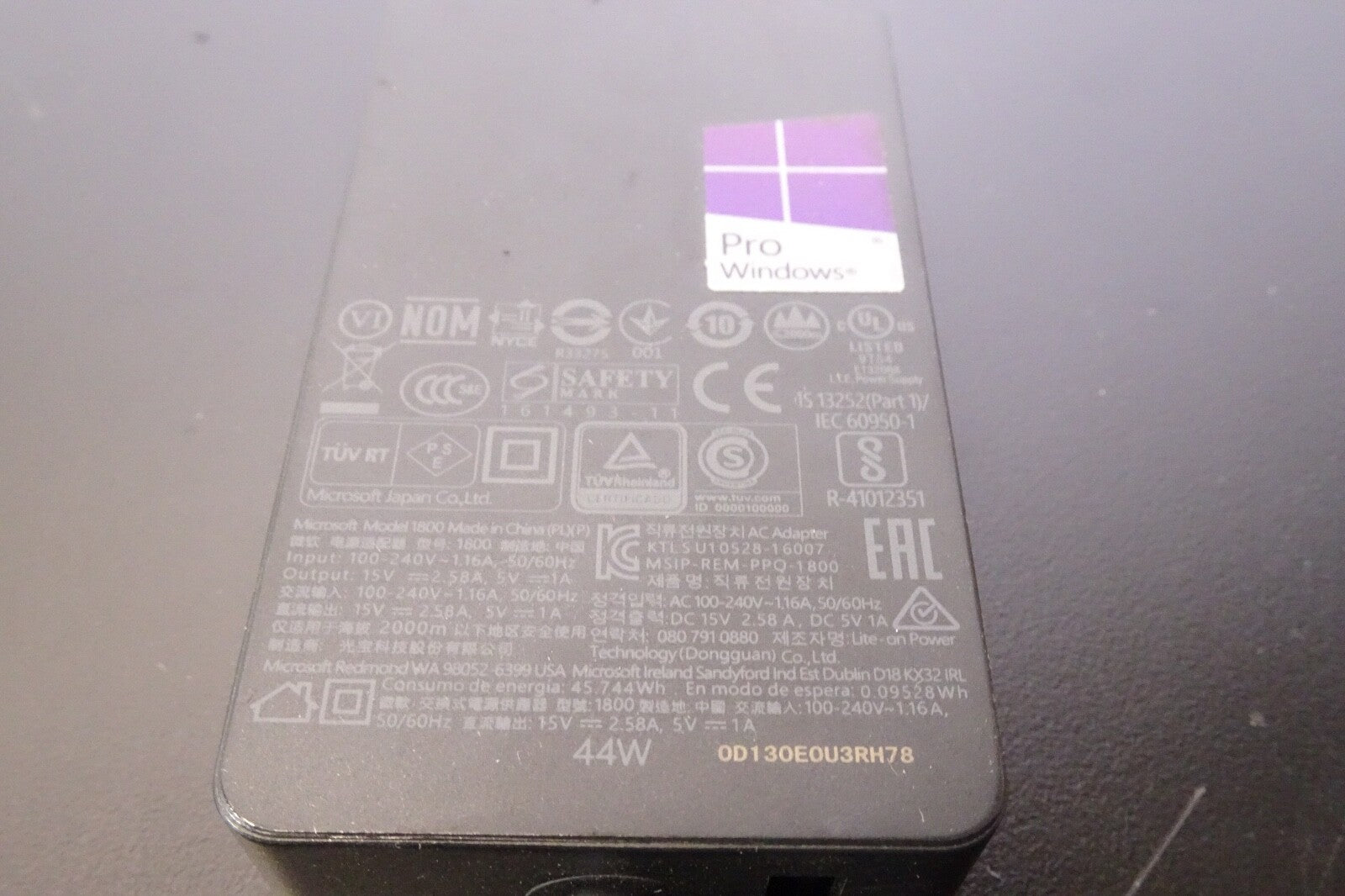 HP 1800 Power Supply3
