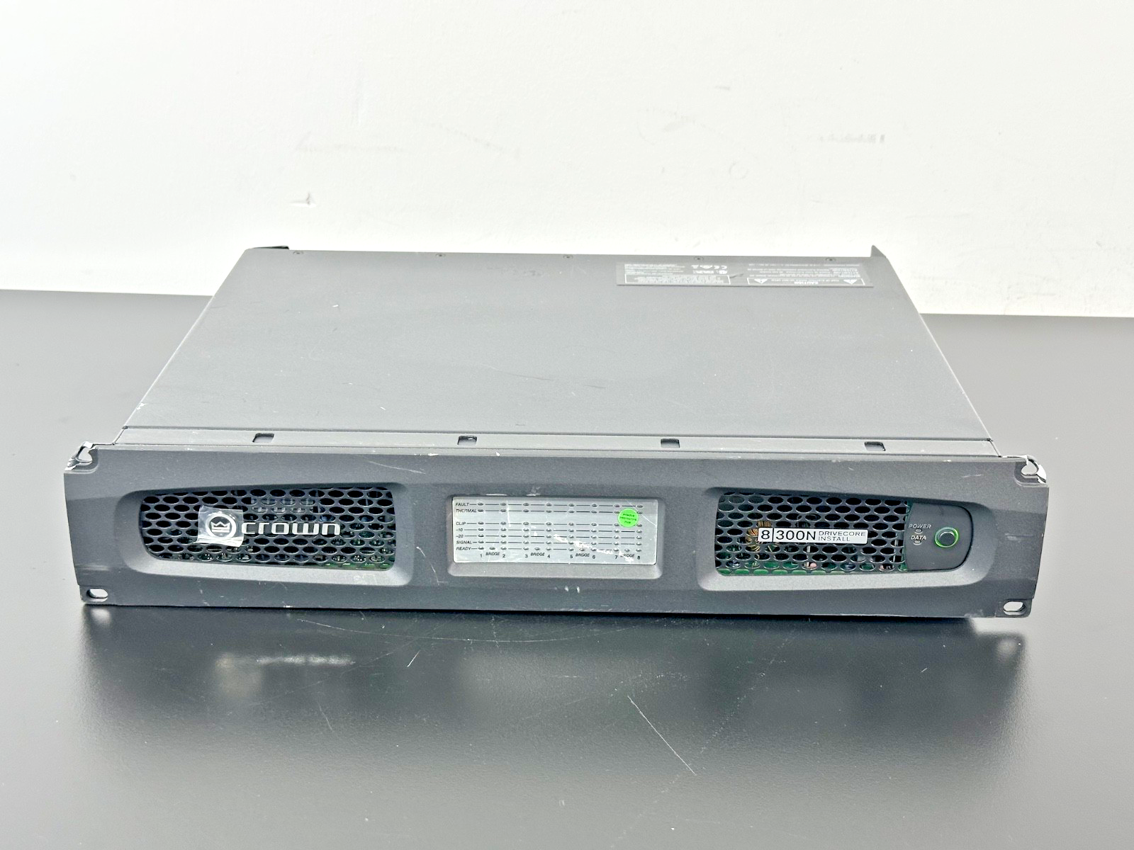 Crown DCi 8|300N DriveCore Install 8 Channel Network Power Amplifier0