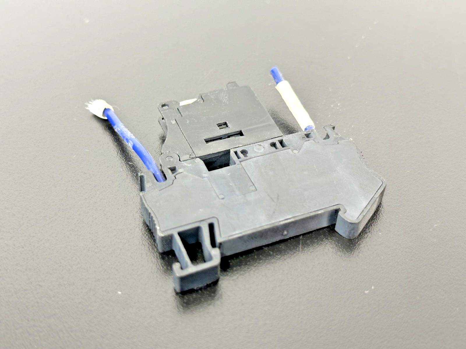 Phoenix Contact ST 4 HESI (5x20) DIN Rail Fuse Terminal Block1