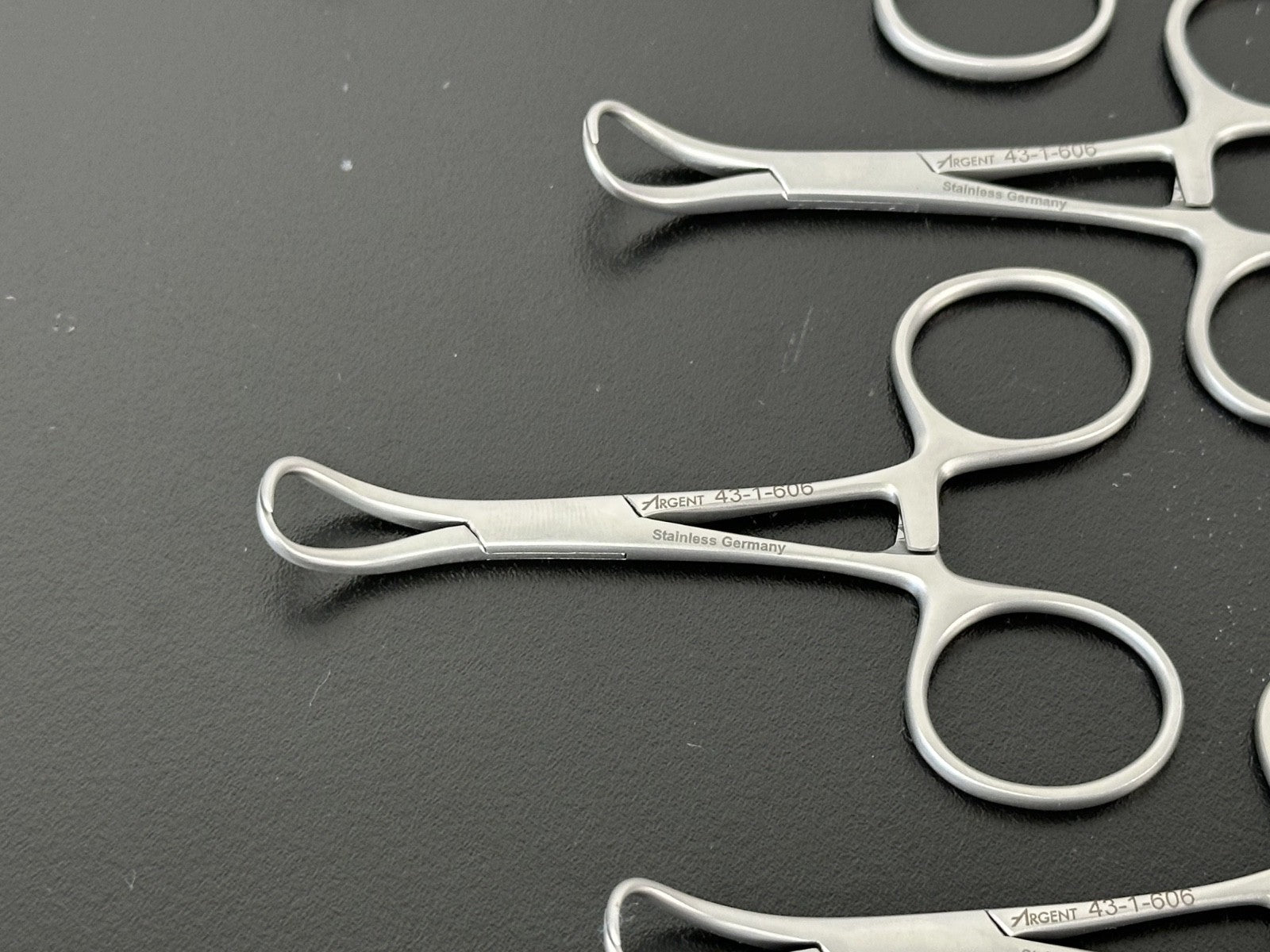Lot of 4 Argent 43 1 606 Foerster Sponge Forceps Stainless2