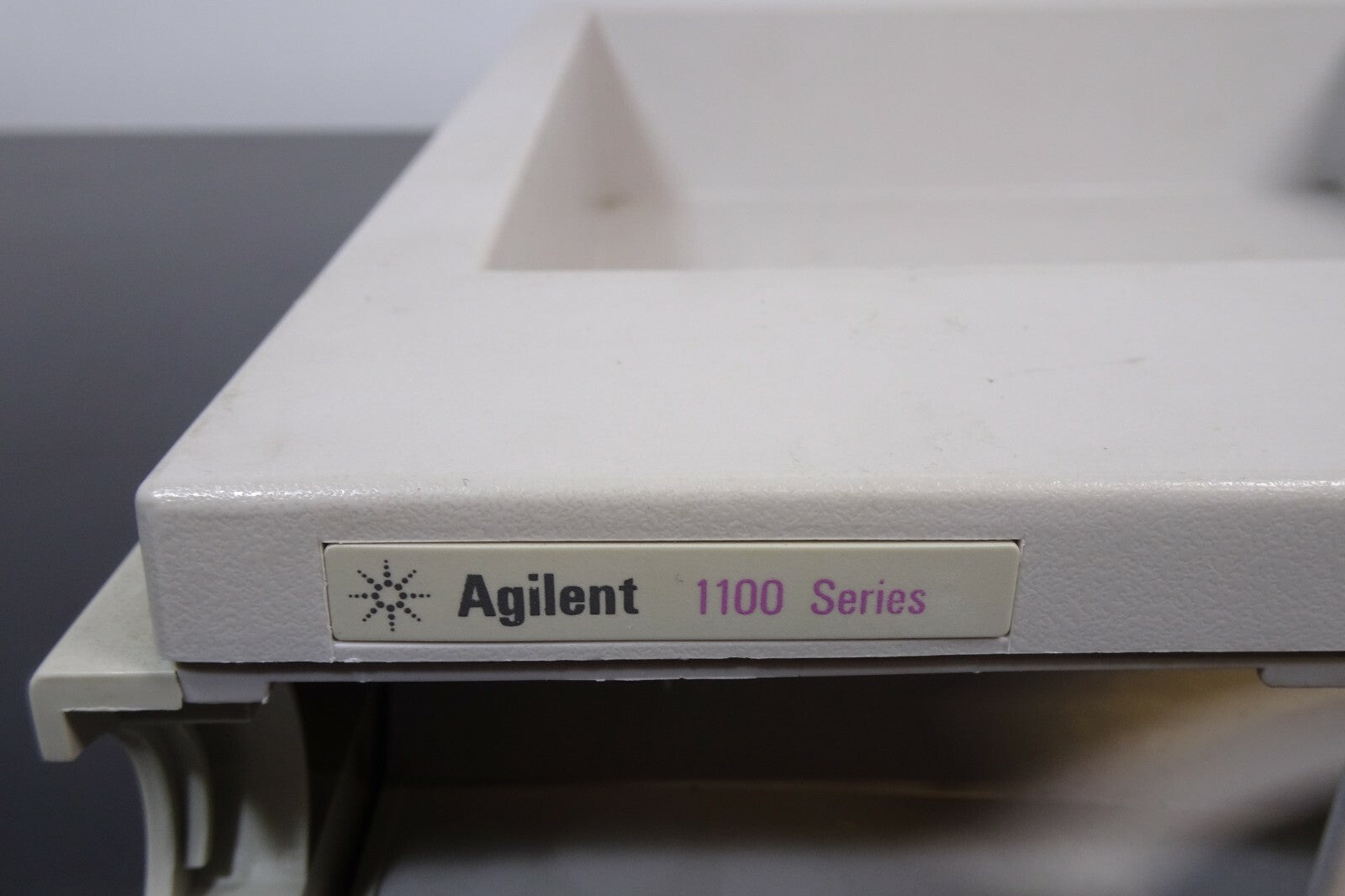 Agilent 1100 Series Tray5